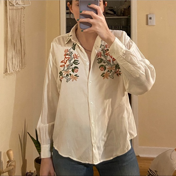 Vintage White embroidered shirt - Picture 7 of 7
